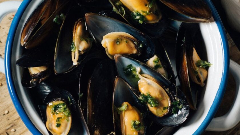 Bobby Flay Mussels