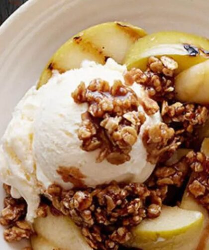 Apple Crumble with Vanilla Ice Cream