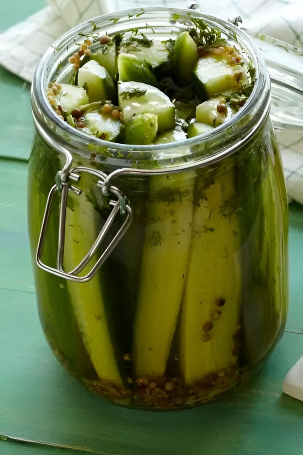 Bobby Flay Dill Pickles​