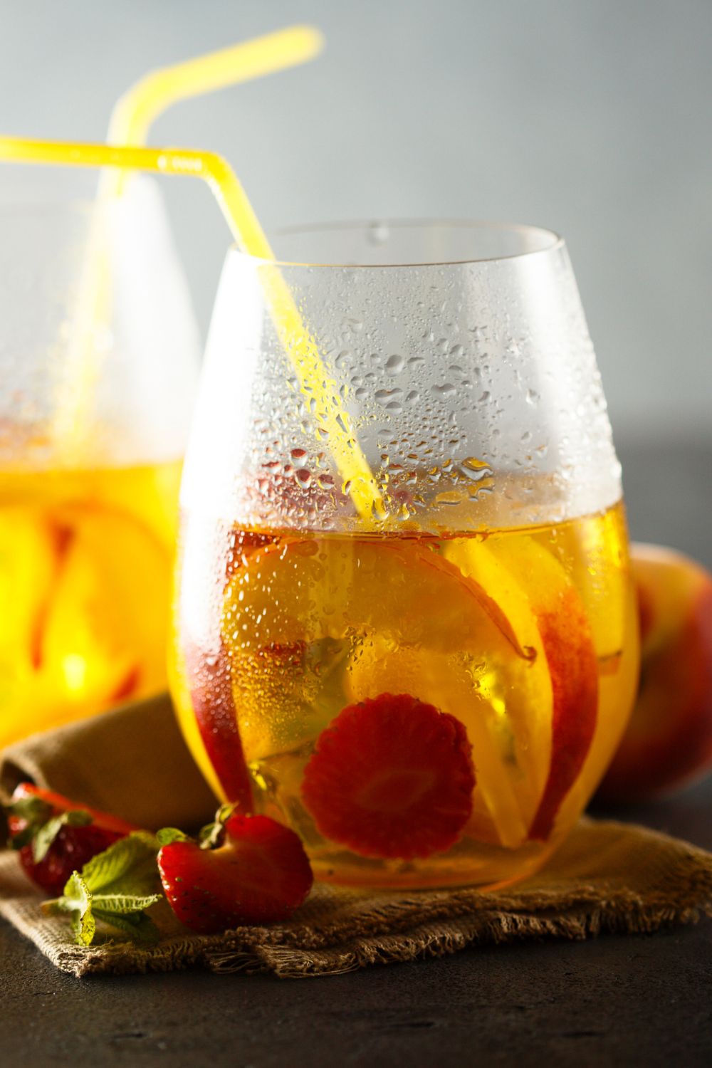 Bobby Flay Peach Sangria​