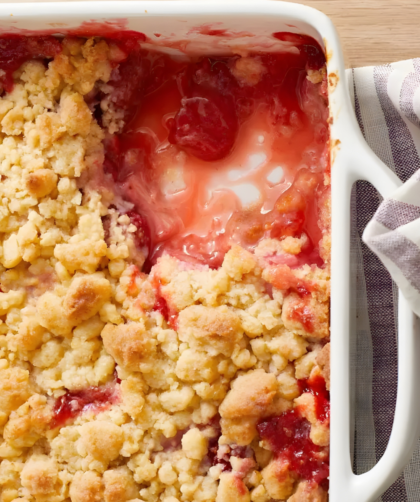 Strawberry-Rhubarb Crumble